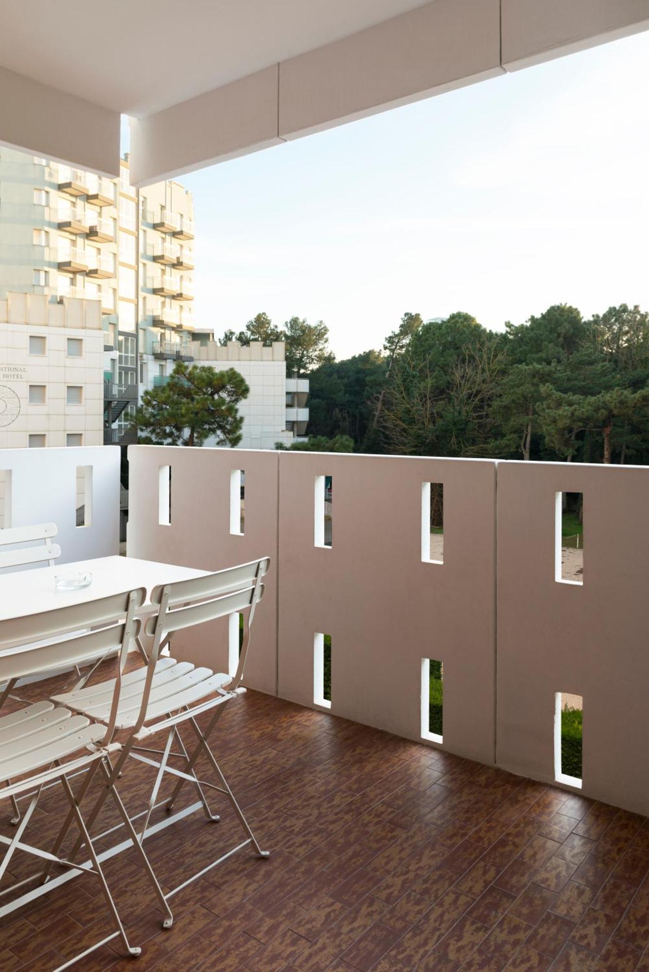 93 - Bilocale Vista Mare Con Terrazzo E Parking Coperto